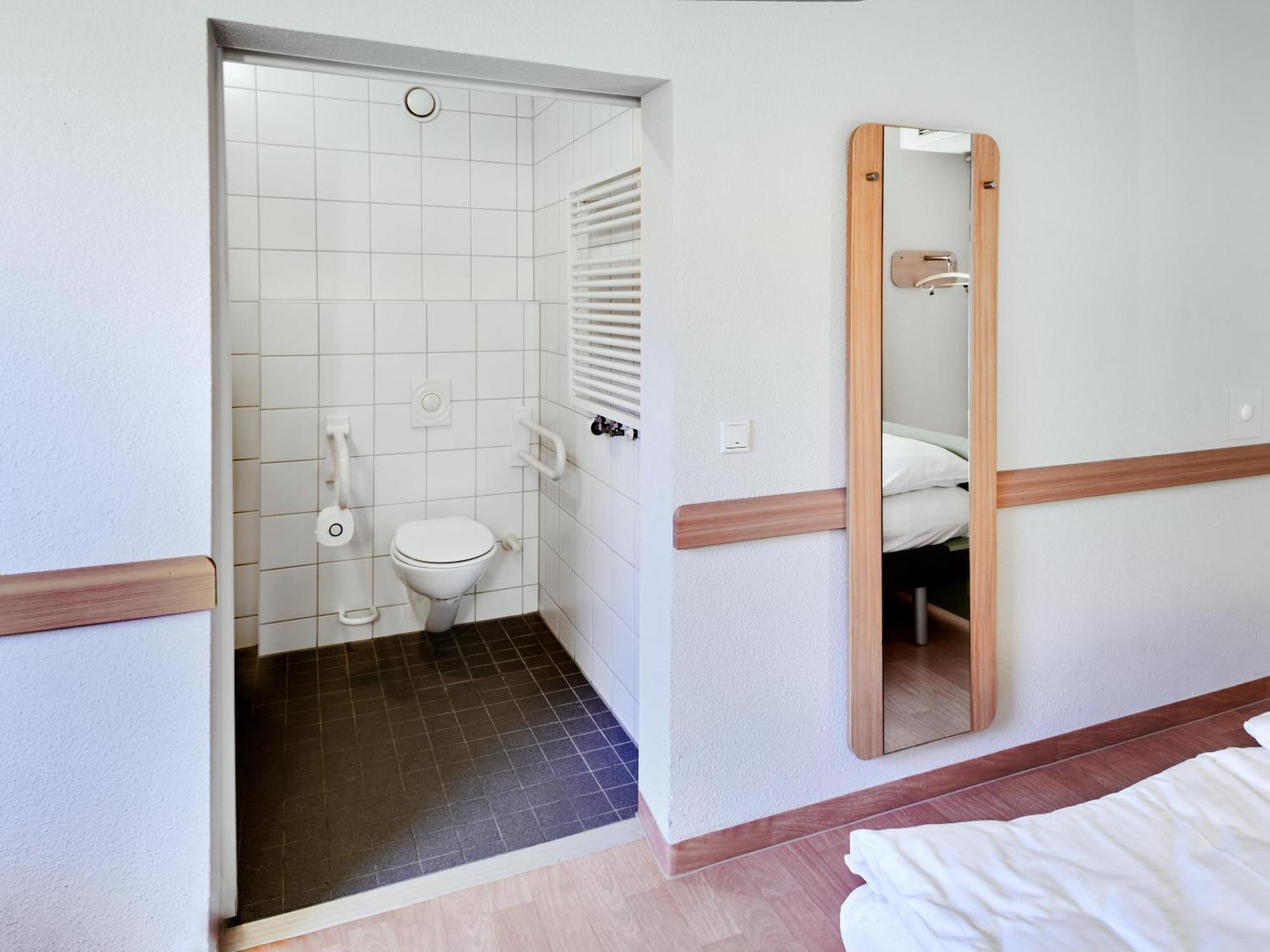 B&B Hotel Wiesbaden-Ost Exteriör bild